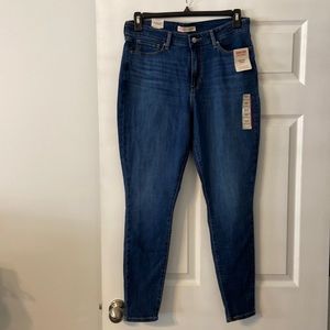 Signature High Rise Skinny Jeans size 14M waist 34/30 brand new with tag